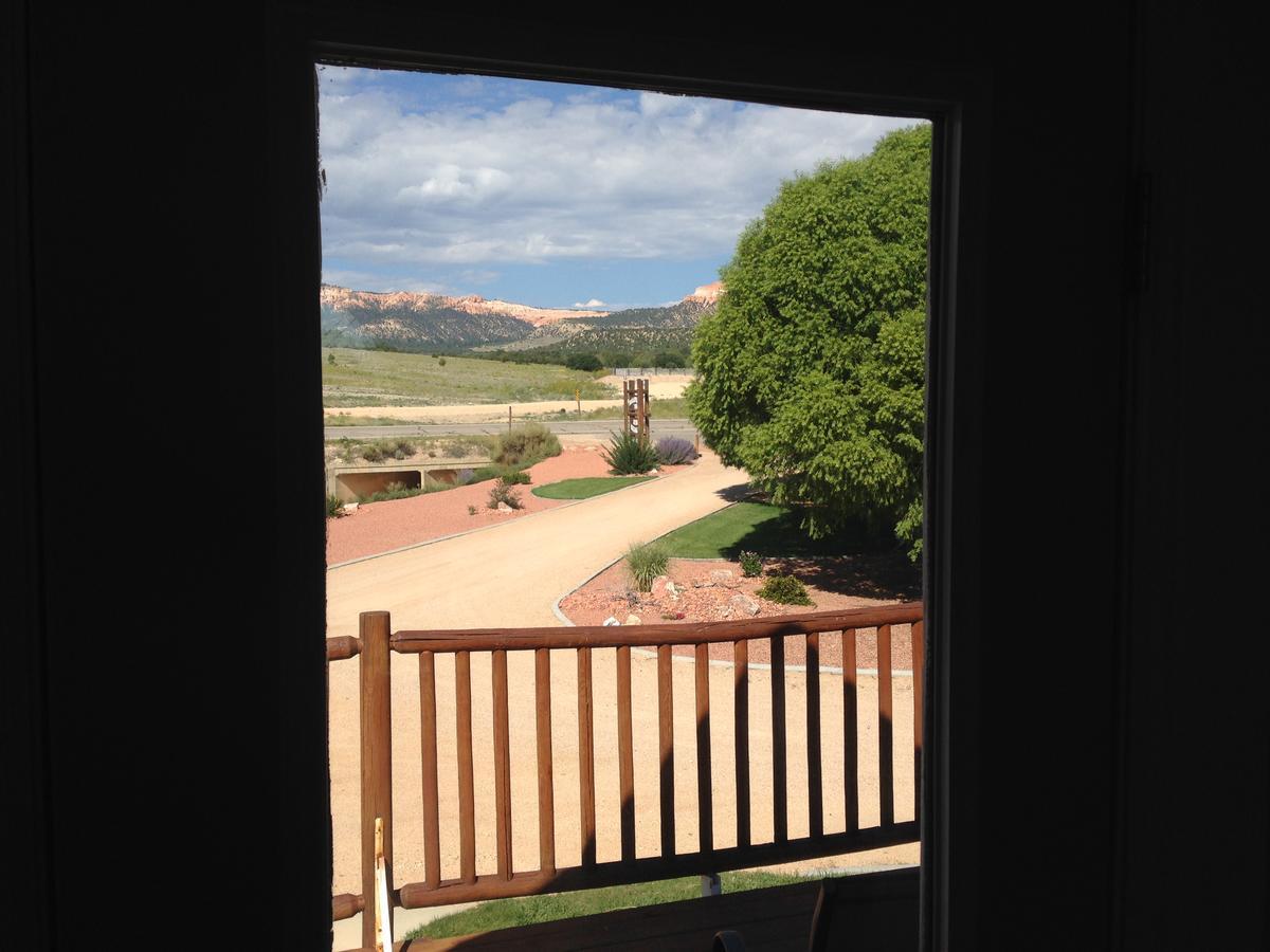 Bullberry Inn Bed & Breakfast Tropic Esterno foto